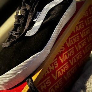 Vans Youth Size 6